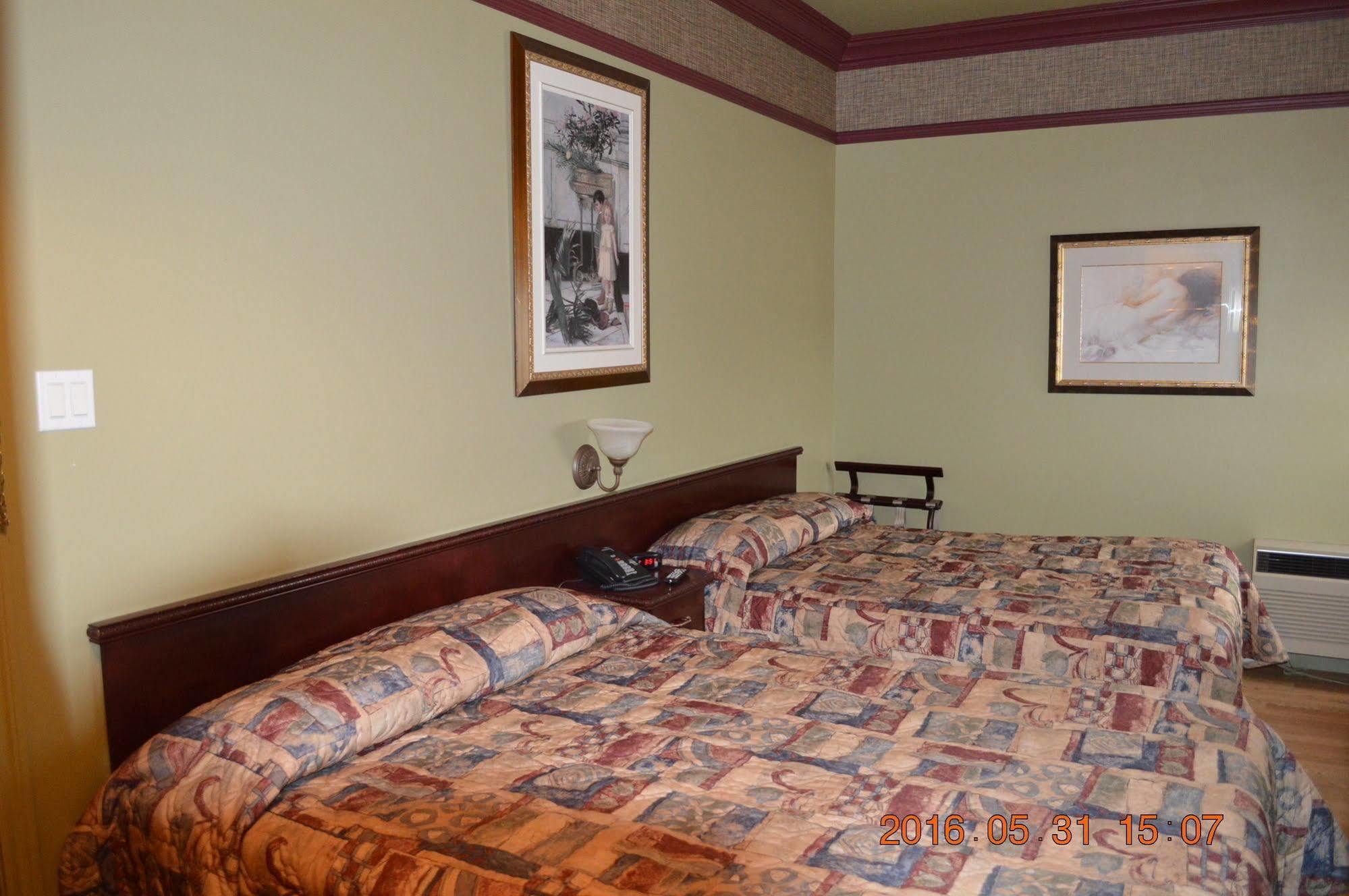 Motel-Auberge Helene Victoriaville Exterior photo