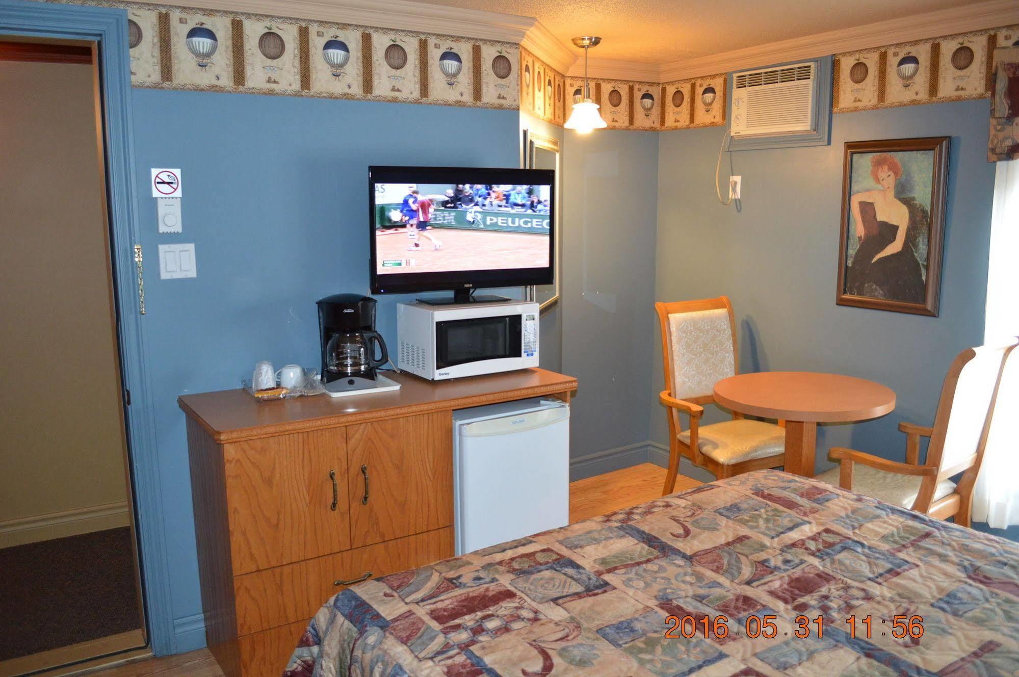 Motel-Auberge Helene Victoriaville Exterior photo